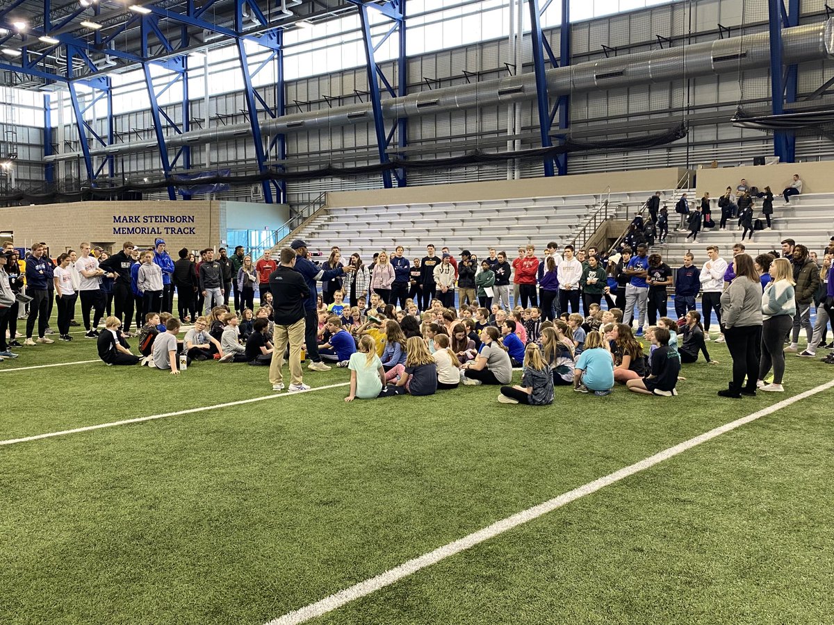 DaveKroeker's tweet photo. Teaming Up For Character @ NAIA Indoor Nationals, Brookings, SD 
Vance and Brooke 🧍‍♀️🧍 https://t.co/1xZ6kpz8PO