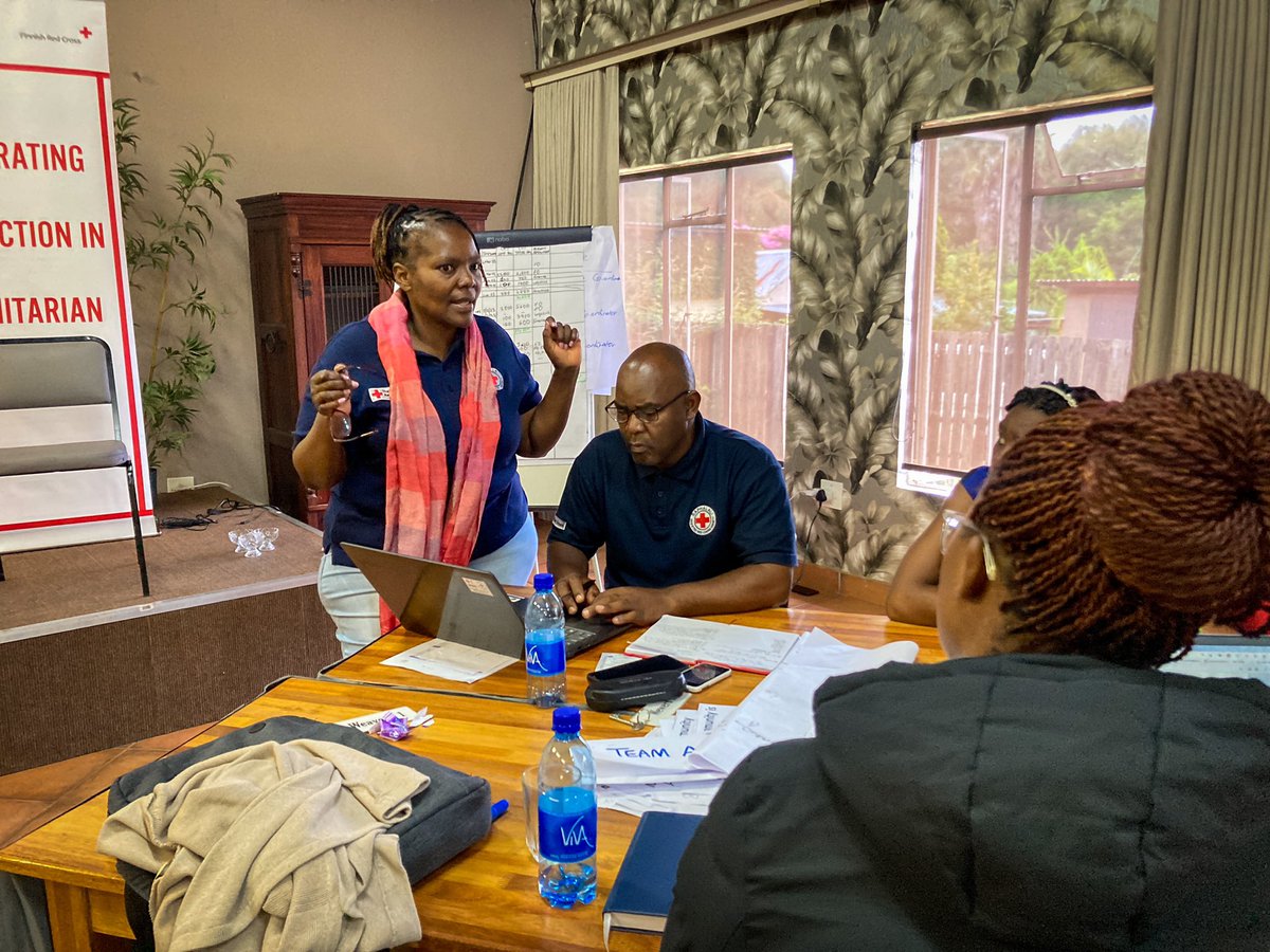 RuthMufalali's tweet photo. From preparation to execution of the #EVCA training. Glad to be part of the facilitation team that is equipping @redcrosseswatin to empower the communities to understand the risks they face & identify risk reduction & adaptation actions. @GloriaKunyenga https://t.co/vfKyddXezp