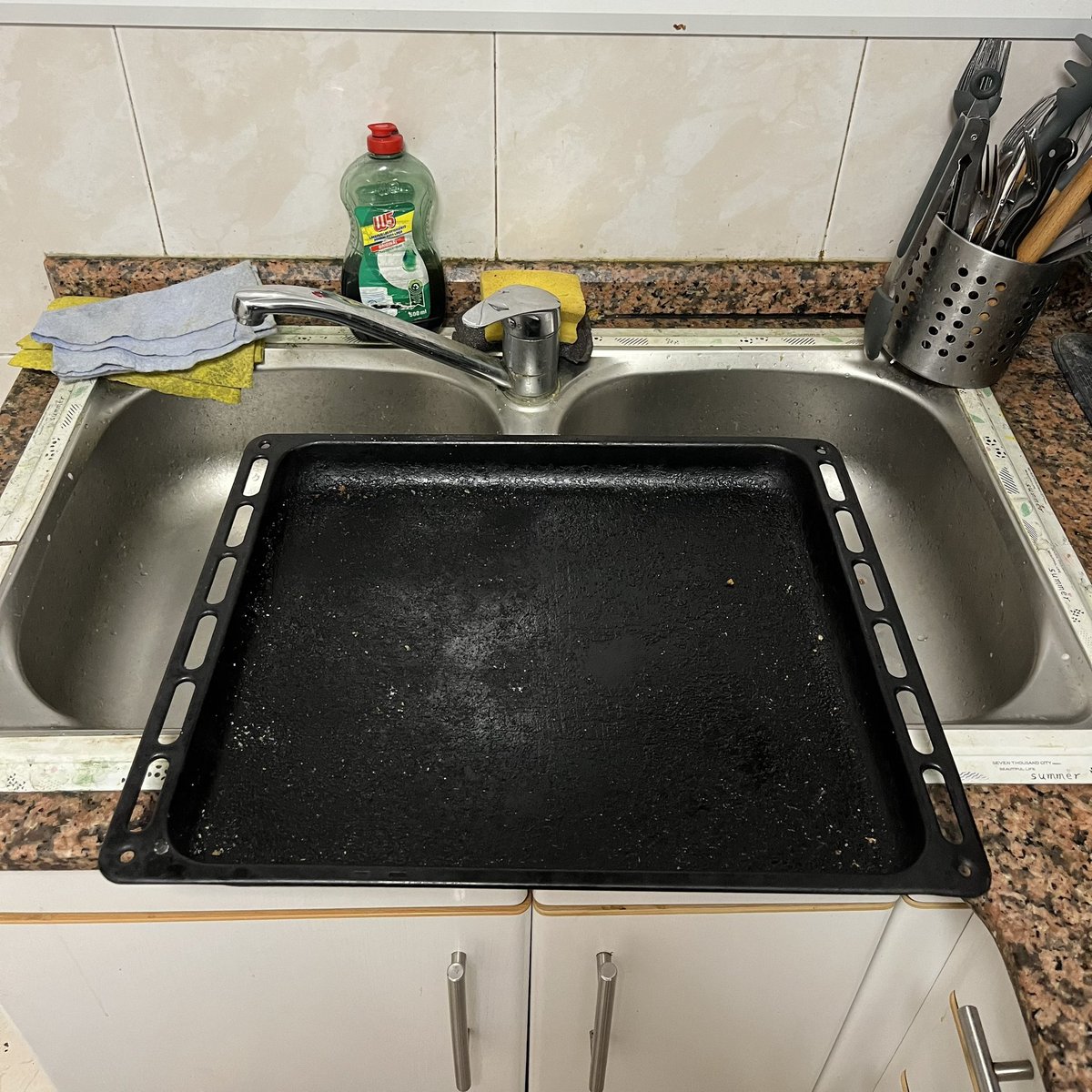 matiale_'s tweet photo. Peor elemento de la cocina para lavar. https://t.co/UMhraz0Vnr