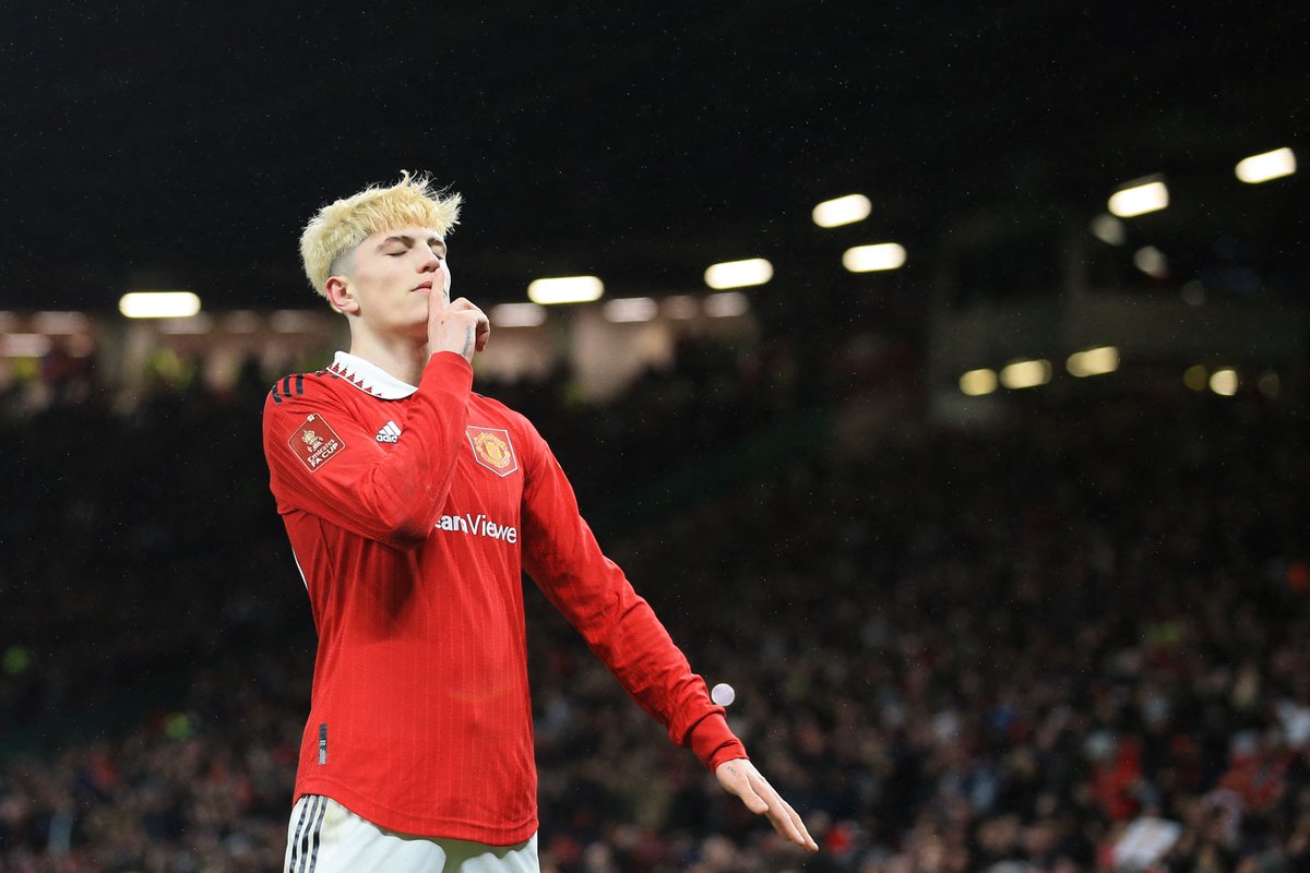 UnitedStandMUFC's tweet photo. 🤫 https://t.co/bOynOyRo9T