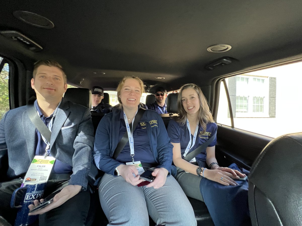 FenceArmorAl's tweet image. All smiles on the first day of FenceTech 2023!! 

#fencearmor #mrfencetools #fencetech2023