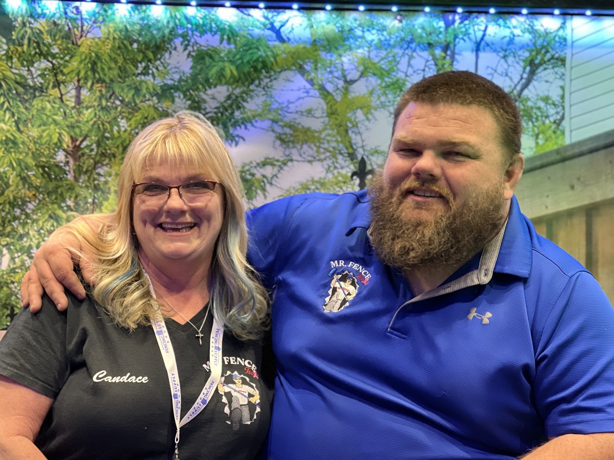 FenceArmorAl's tweet image. All smiles on the first day of FenceTech 2023!! 

#fencearmor #mrfencetools #fencetech2023