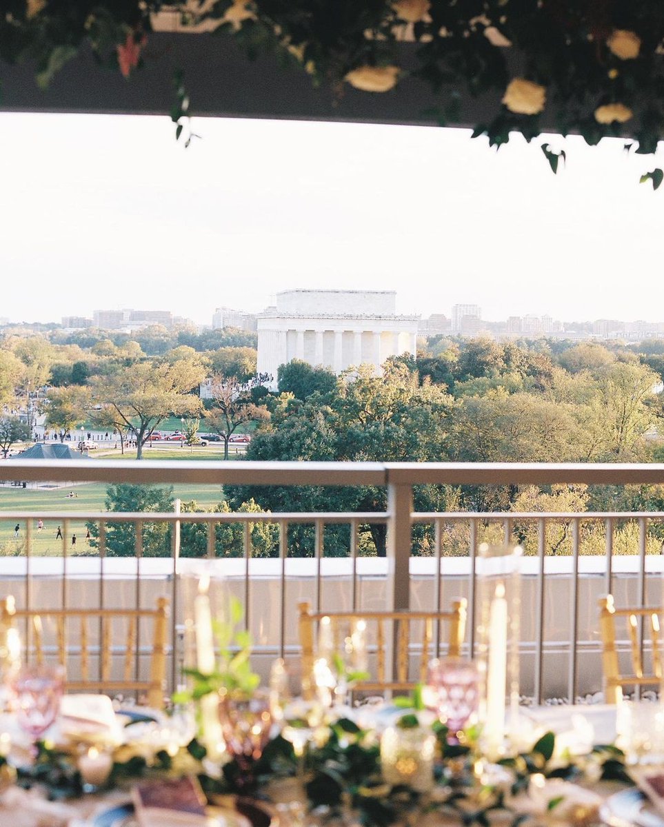 DesignCuisine's tweet photo. DC Wedding Appreciation Post π€© This elegant wedding at @potomacviewterrace looked out at US History, while the couple was making a chapter in their own books!
#DesignCuisineEvents #DC #WashingtonDC #dcweddingplanners #dcweddings #dcviews #dccaterer #catering #eventcatering https://t.co/D4hApStbZH