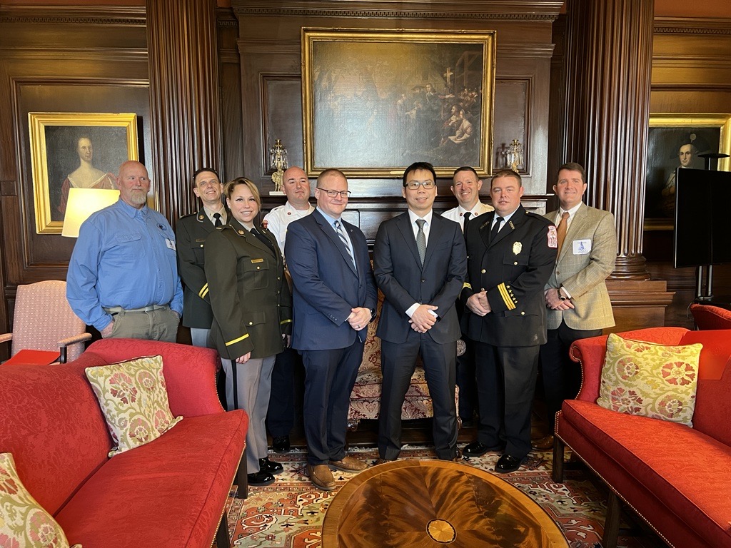 3/1 in Annapolis @AUIPower, @mcfrs @mcpnews, & @MontgomeryCoMD Revenue Authority recognized for response to small plane crash into powerlines last year. Some of those crews were honored by lawmakers for what @Senatornjk King called a “fantastic operation” https://t.co/uOL5szHdLX https://t.co/GzBi2EYsb8