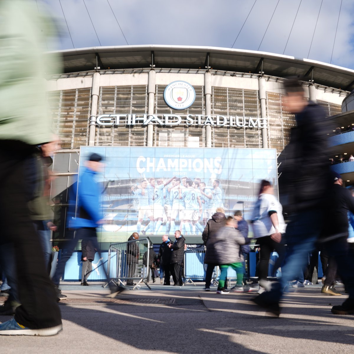 BurnleyOfficial's tweet photo. We travel to the Etihad Stadium to take on Manchester City for the quarter-final 🏆 

Ties will be played weekend of Saturday 18th March and tickets will go on sale on Monday 6th March, more details will follow 🎟️ https://t.co/20kdXY1gNI