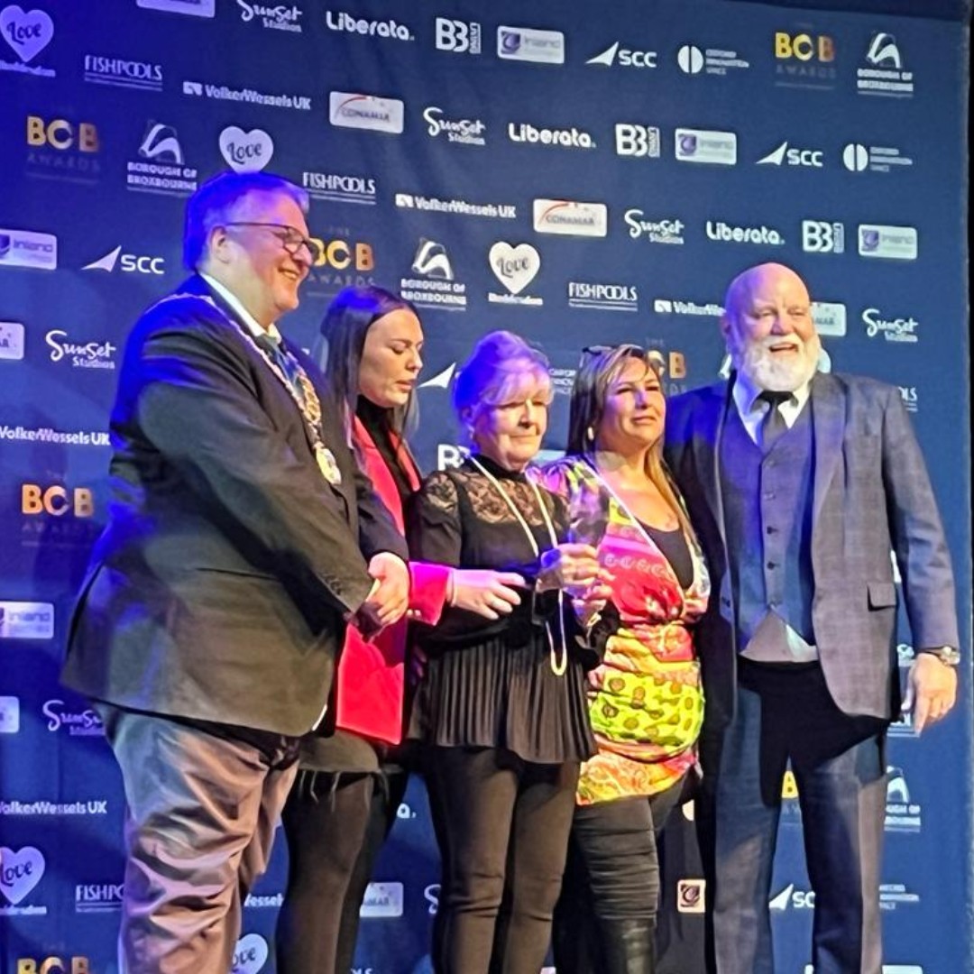 BroxbourneBC's tweet photo. Congratulations to Clare, Pat and Becki Selly from MacMillan Fundraising!
They organise a Macmillan Fundraising event every year and have raised £22,765 in the last eight years.
#BOBawards #BOBAwards2023 #BroxbourneCouncil
Award sponsored by: Conamar Building Services https://t.co/pTCVS457ea