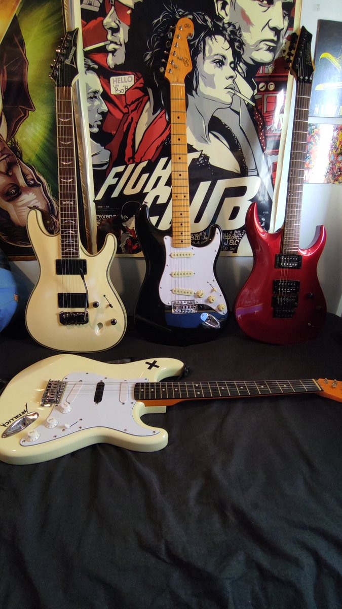 Mustafaa_is's tweet photo. My Babies 🤘
#rocknroll #rock #Metallica #Metal #music https://t.co/LzZovPTXiP