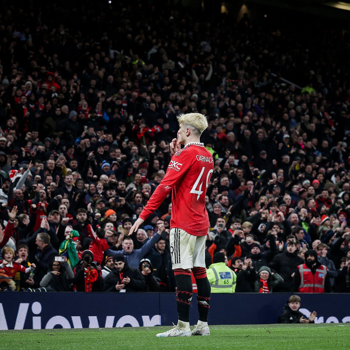 UnitedReview tweet media