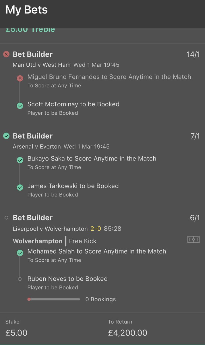 ShadzTring's tweet photo. So @bet365 deciding not to give me a tick on my Neves booking until the bet is down so no potential cash out!! Shocking!! If only you could of bagged though @B_Fernandes8 😩 https://t.co/P7472MFsRk