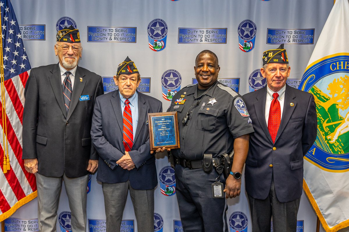 CCSOVA's tweet photo. Today members from the American Legion Post 186 came to the Sheriff’s Office to congratulate and present Career Deputy Johnson with a plaque for receiving the Sheriff’s Office Deputy of the Year for 2022. Congratulations, and well deserved. #CSOpride #AmericanLegion https://t.co/rjcBrPhsKp