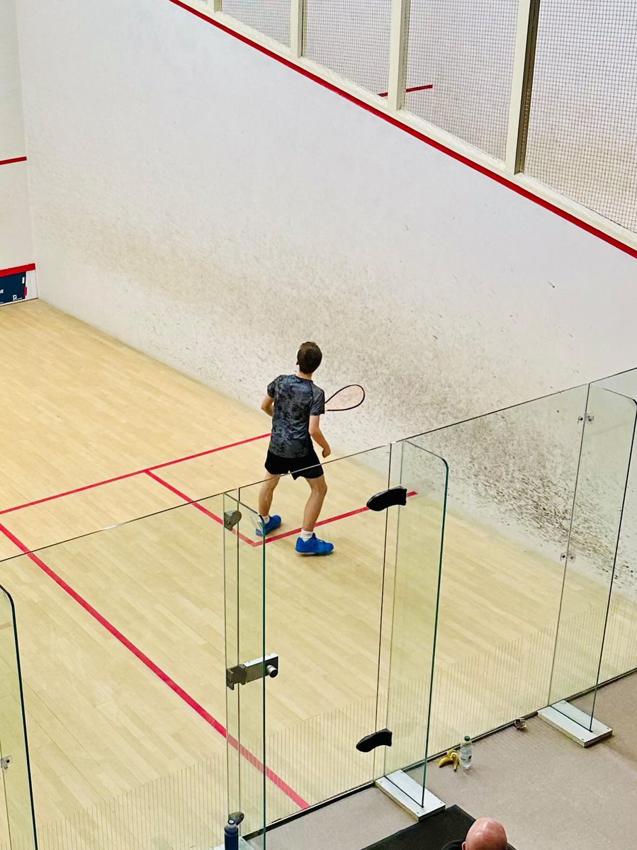 wxmbrymbosquash's tweet photo. BIG congratulations to club junior Ethan Willis on being selected to play for Wales 🏴󠁧󠁢󠁷󠁬󠁳󠁿 in the upcoming U15 home internationals in Scotland 🏴󠁧󠁢󠁳󠁣󠁴󠁿 What a fantastic achievement and experience it will be 👏🏼

@sqwales 
@mwillis 
@cmawillis https://t.co/ggxKOB3TJz