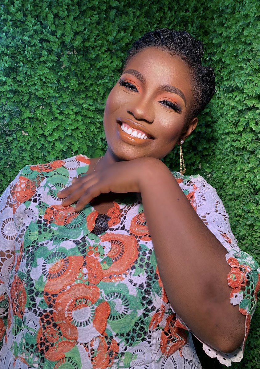 LayormiEmpire's tweet photo. 💄💄💄💄💄💇‍♀️💇‍♀️💇‍♀️💇‍♀️ #layormiempire https://t.co/c4AQJDeb2P
