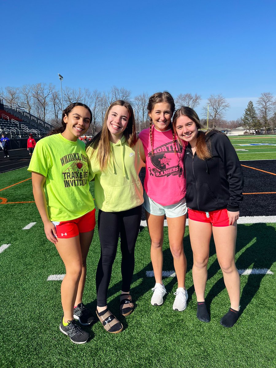 ENRangerTrack's tweet photo. Shoutout to all the track athletes participating in the neon theme today! ⭐️ 💗💚💙#WackyWednesday https://t.co/zVy7fD7YKV