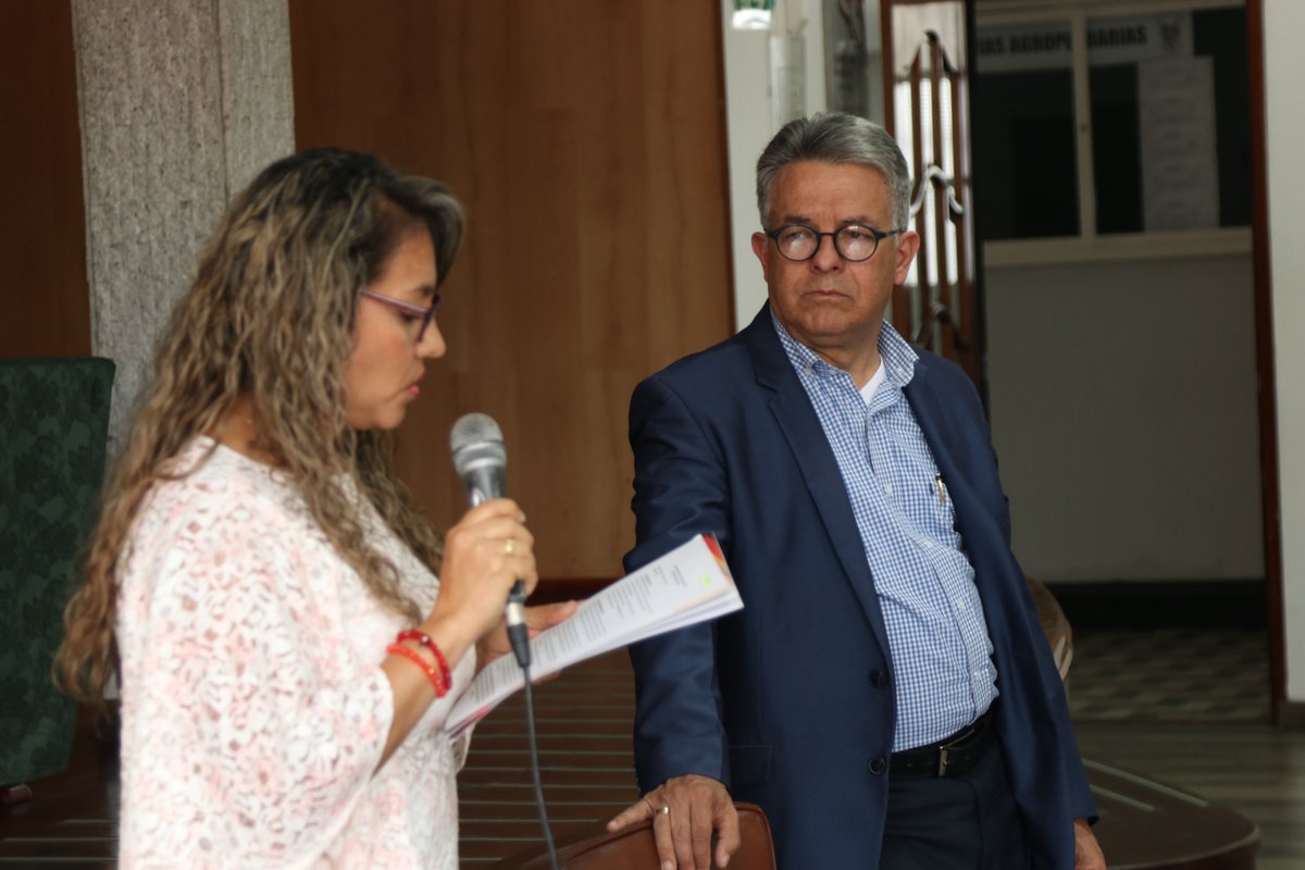 UPTCoficial's tweet photo. 📌 #UPTCInforma | #AEstaHora el #RectorUPTC, Enrique Vera, escuchó a los docentes de la #FESAD, para conocer sus necesidades y el estado actual de la Facultad más grande de la #UPTC 💪

Se buscarán soluciones de mejora y se continuará construyendo Universidad, #UPTCSomosTodos 🤝 https://t.co/P5xeZY6xcd