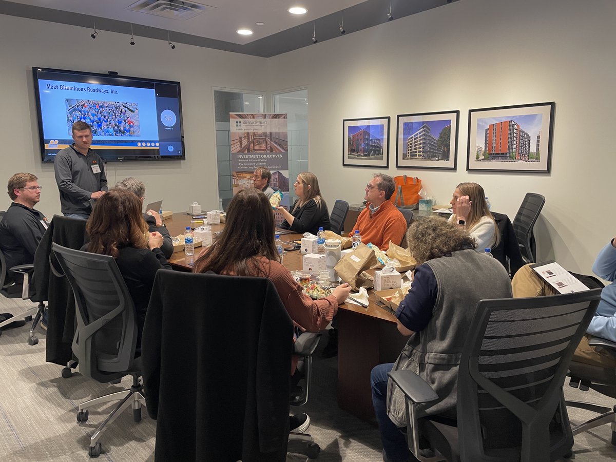 bitroads's tweet image. Had a good time at our Lunch and Learn with Schafer Richardson today. Thanks for sharing your time with us! #propertymanagement #asphaltcontractor #teamwork #BitRoads2023