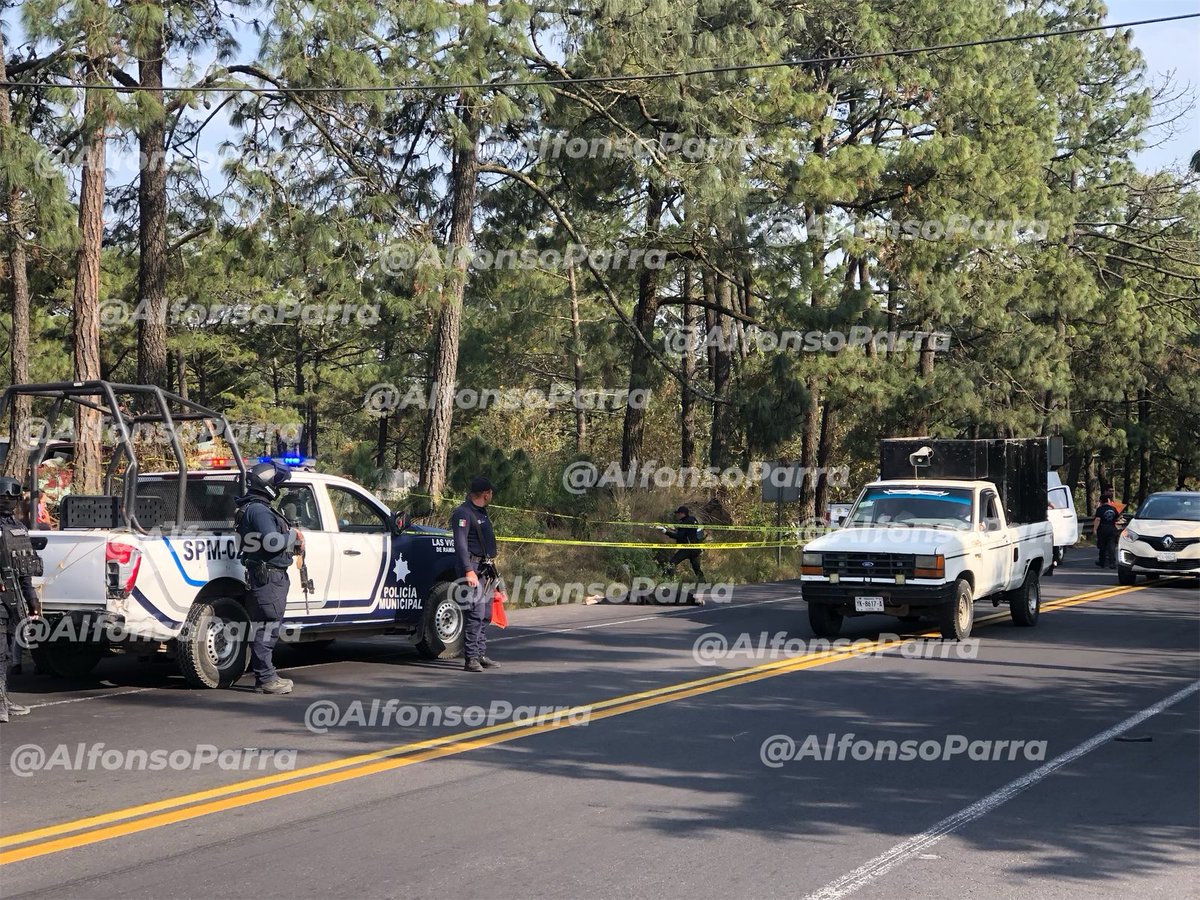 alfapc10's tweet photo. Muere mujer atropellada en Toxtlacoaya municipio de #LasVigas, conductor se dio a la fuga con dirección a #Xalapa y fue detenido en #Banderilla, conducía en estado de ebriedad. @VialidadXalapa @SP_Veracruz https://t.co/9cHpIOqpzV
