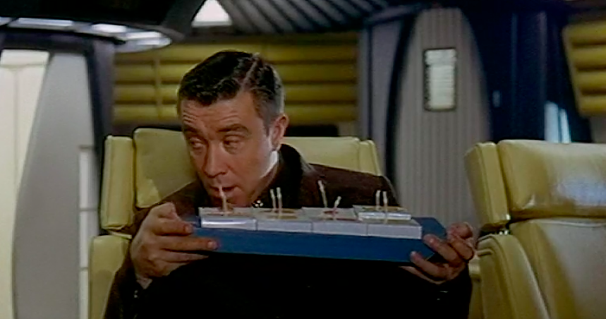 b1gswag's tweet photo. What a creative way to tackle with the idea of eating and drinking in a zero-gravity environment. This scene in 2001: A Space Odyssey is actually making me hungry! #BCM325 https://t.co/cPZQhMhEHb
