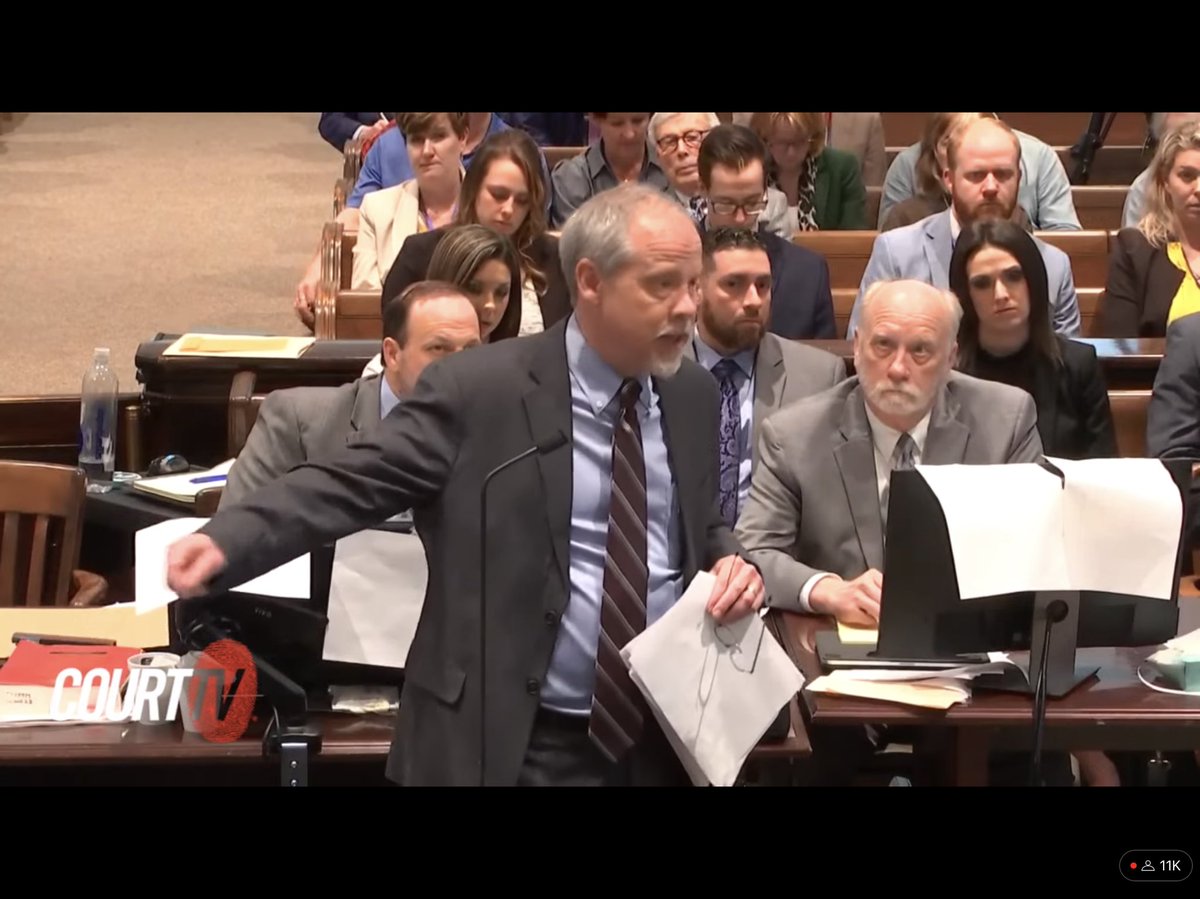 johnnylawfiveO's tweet photo. #AlexMurdaugh wants you to believe that 5’2 vigilantes found the family guns and murdered his wife and son right after he left the kennels…. ~Attorney Waters
#MurdaughTrial #MurdaughTrialLive #AlexMurdaghTrial #AlexMurdaugh #CourtTV #CourtTVUK #MurdaughFamily #johnnylaw https://t.co/Cv0ZRtuvWT