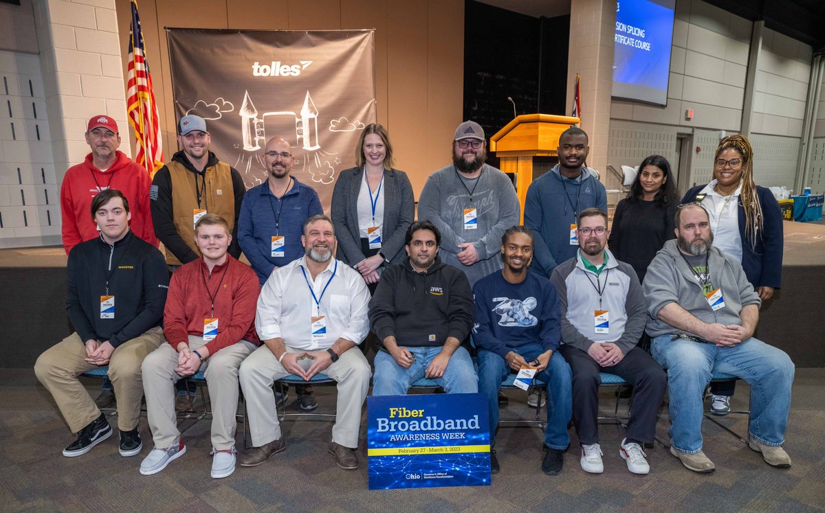 toddhoadley's tweet image. Congrats to these students who obtained their fiber splicing certification at @TollesTech   #AWSINCommunities  #UPskill  #FiberBroadbandAwarenessWeek