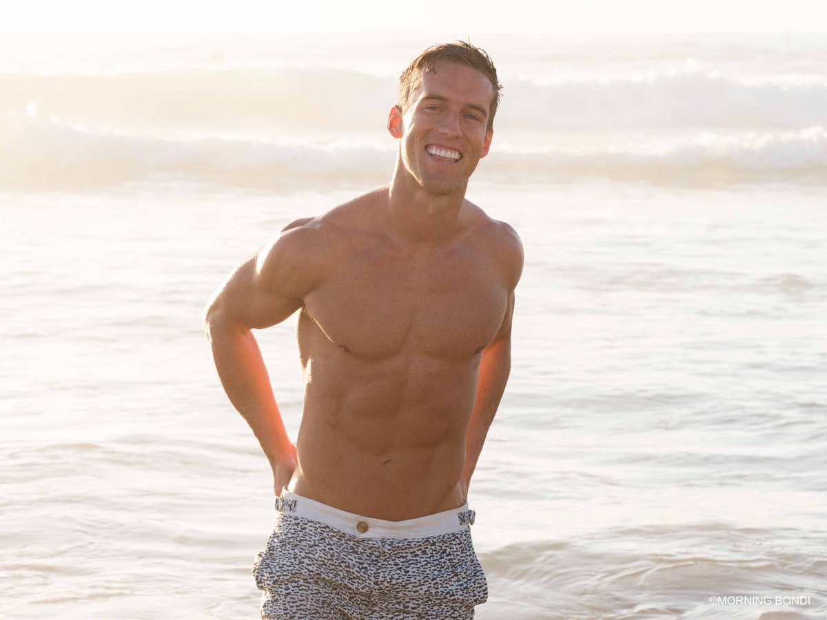 Too late. I, unfortunately, didn’t take photos this morning as this sun of a beach was way too late. That’s right, it decided to pop around 7:45 am when it was time to head back home. morningbondi.com/blog-1//too-la… #bondi #seeaustralia #ilovesydney