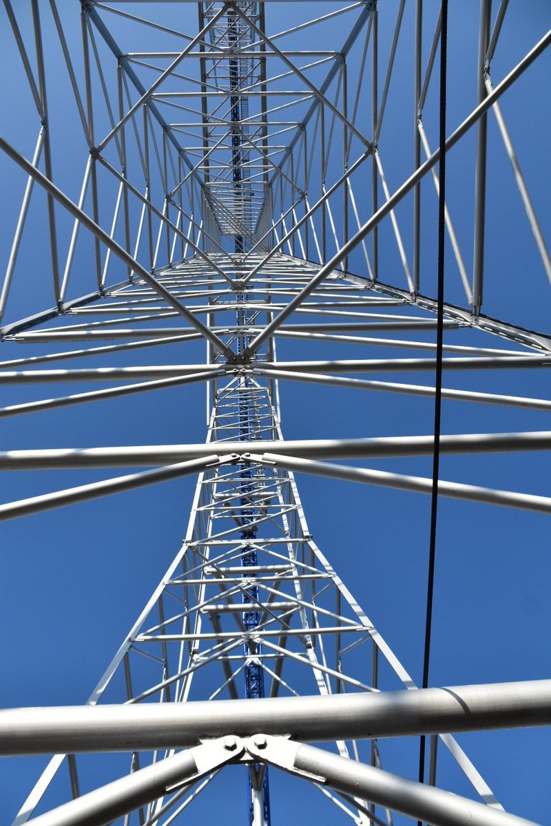 Looking up at Millennium Force from underneath the lift hill!
#millenniumforce #cedarfair #cedarpoint #giga #gigacoaster #intamin