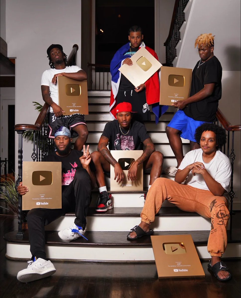 🦦❤️ tweet media