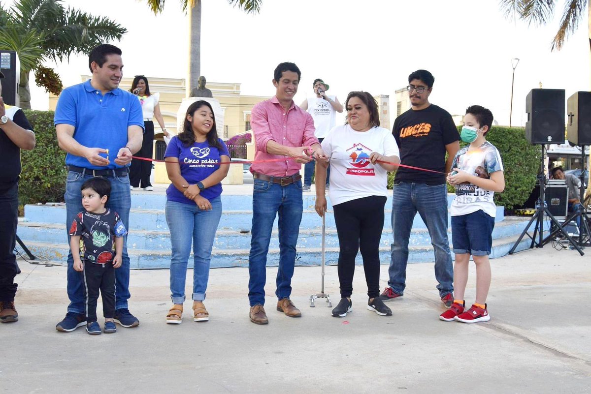 raulescalantea's tweet photo. En el parque de la Alemán se llevó a cabo el divertido #CarnavalCanino en su 7ma edición , que tuvo como ganadores a "Estrellita I" y "Wero I" como Reyes Caninos 2023. Muchas felicidades a todos los participantes por los vestuarios y carritos alegóricos para sus mascotas.

1/2 https://t.co/YODT5P5rTt