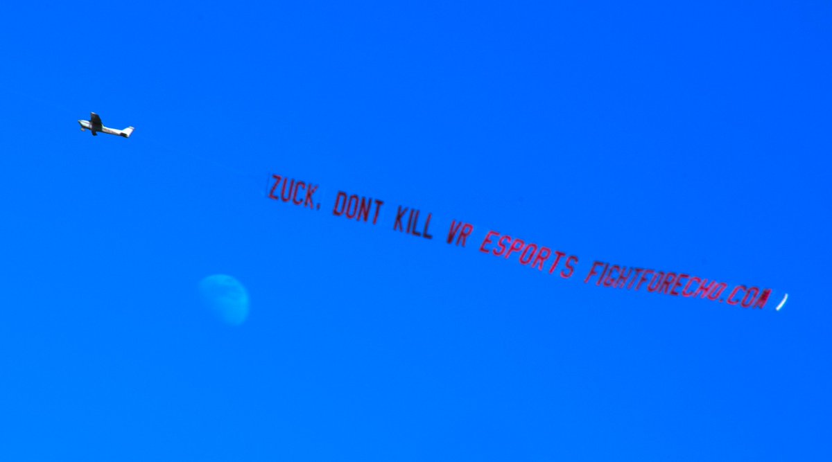 Today the #EchoVR community took to the skies over Menlo Park to protest the company's decision to shut down one of VR's most popular games.

fightforecho.com

<a href="/RealityLabs/">Reality Labs at Meta</a> <a href="/boztank/">Boz</a> <a href="/Meta/">Meta</a> <a href="/ID_AA_Carmack/">John Carmack</a> #VR #FightForEcho