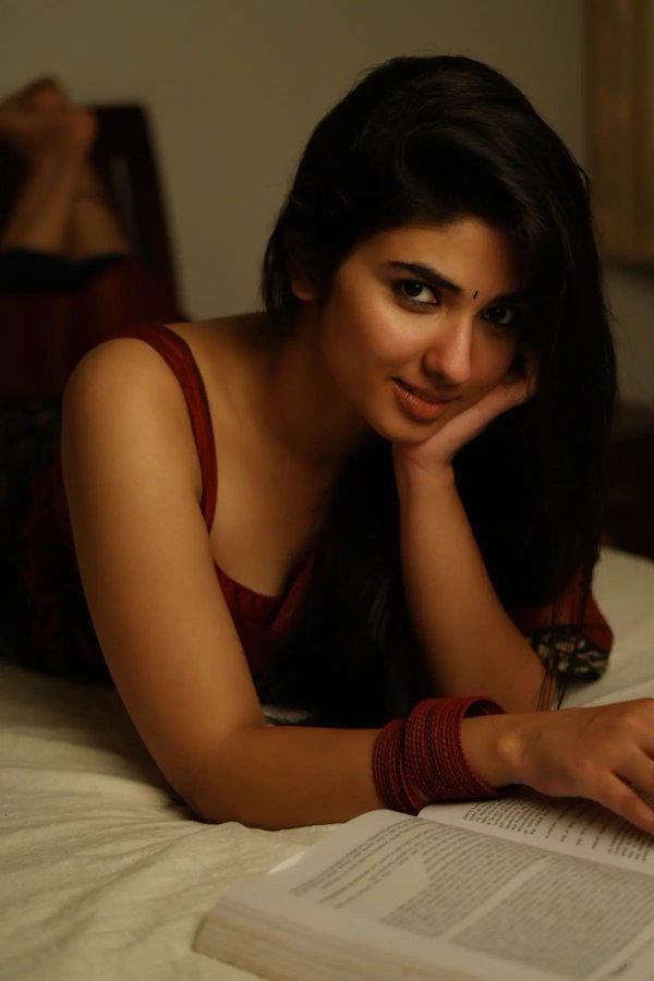 FqL48Z3aEAA6UnI?format=jpg&name=900x900