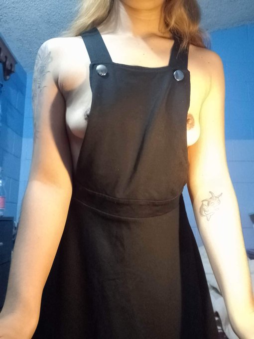 Tu mesera favorita #nsfwtwt #nsfwtw ✨💕😈 https://t.co/fPgdhz4BXu<a href="/tag/nsfwtwt"class="tags">#nsfwtwt</a><a href="/tag/nsfwtw"class="tags">#nsfwtw</a>