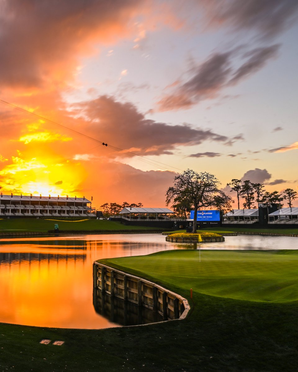 Nothing quite like a Sawgrass sunset.

#THEPLAYERS