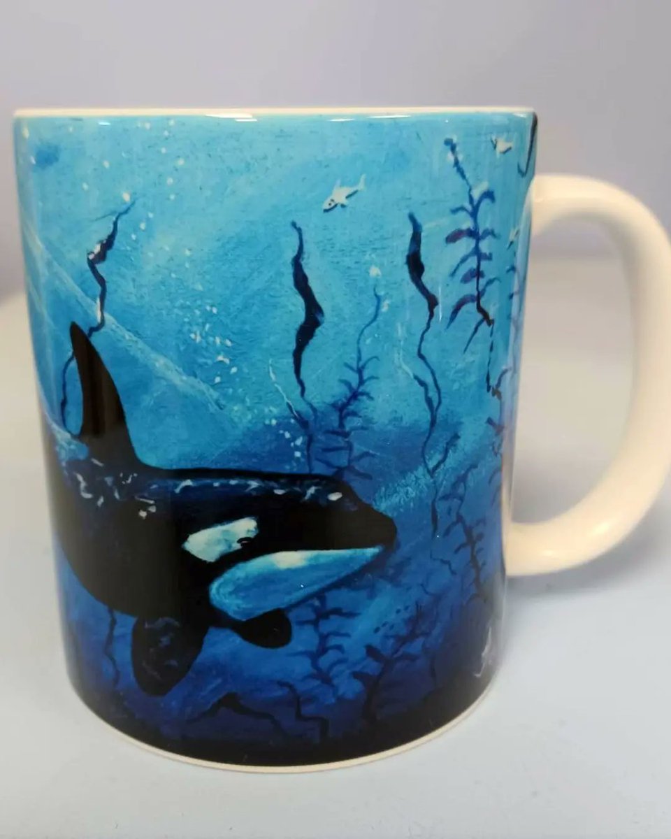 Creaturama's tweet photo. NEW TO CREATURAMA.  Mugs created from original canvas paintings by me (Anthony James). All are also available as canvas prints from my Web shop or my Etsy shop. Visit https://t.co/M0KUl5hiPK to look at all the artwork &amp; products available. 
#killerwhales
#Titanic #dragons https://t.co/YBEW6JZZj8