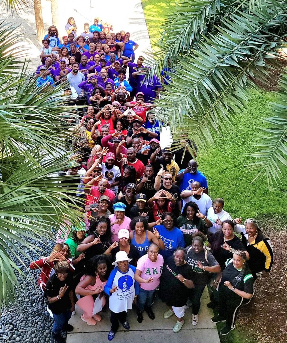 CamillusHouse's tweet image. In 2022 we had a whopping 1700+ unique volunteers who contributed roughly 15,000 hours. We don&apos;t want to wait until it&apos;s officially Volunteer Recognition Day to thank you. We appreciate you each and every single day for joining us side by side in this important work.