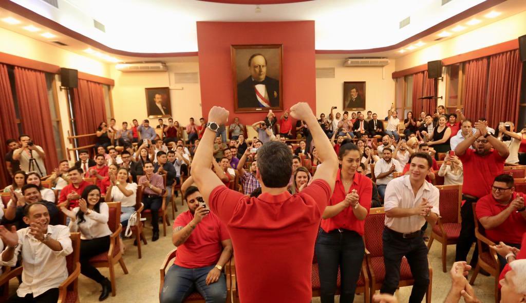 La juventud paraguaya es presente y también es esperanza. Con los jóvenes vamos a trabajar para que el talento se encuentre con la oportunidad en nuestro querido Paraguay. ¡Muy pronto vamos a estar mejor!