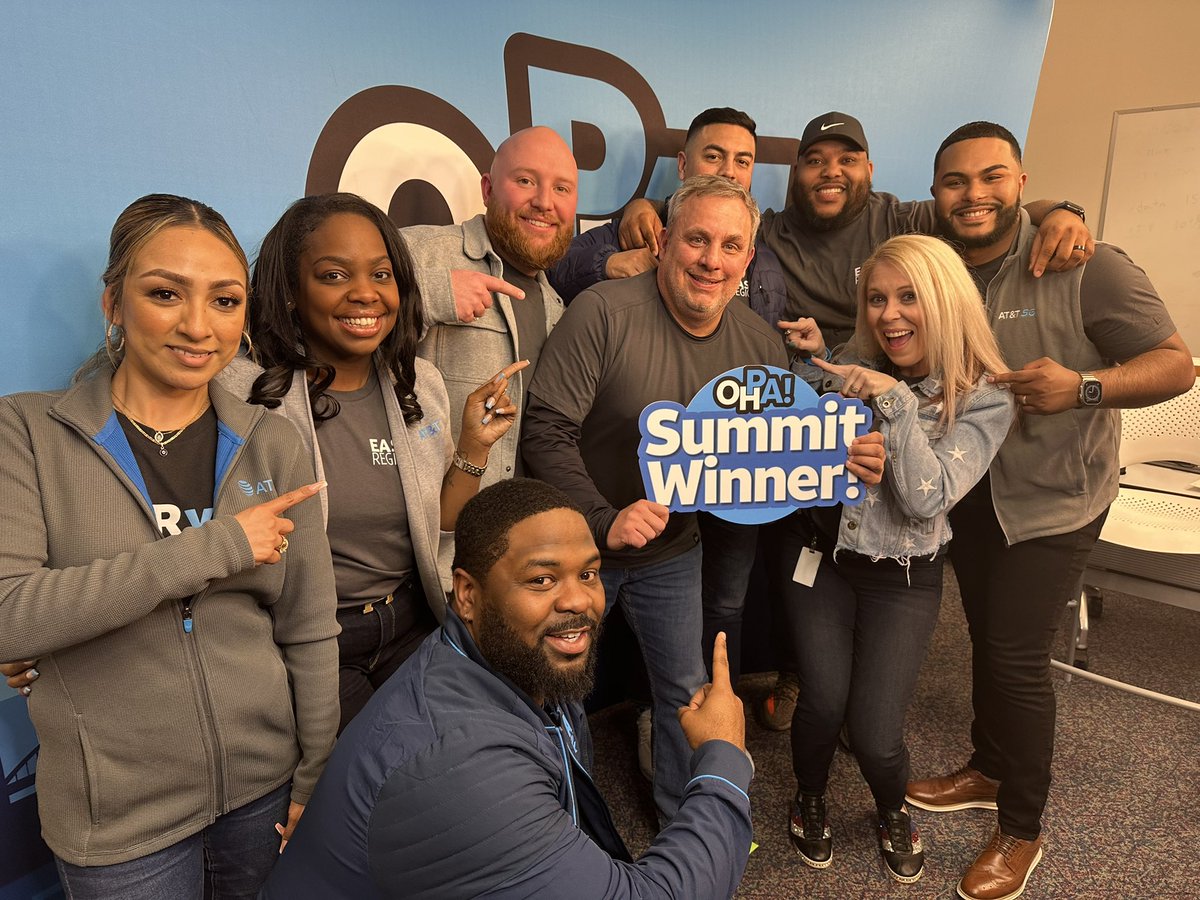 AndreCorbett_'s tweet photo. We got 1! Congratulations @ChipsterA111 on your summit win! We @TheREALkARtel3 appreciate your support and hard work you provide to us daily, weekly, monthly and yearly! Well deserved! Enjoy San Diego Chip! #SummitBound https://t.co/kKN3hfKZsX