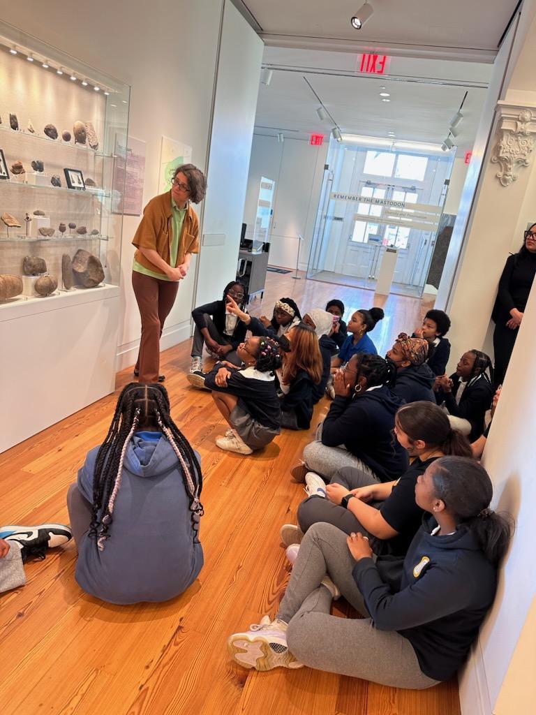 TYWLSofSI's tweet photo. TYWLS scholars took a trip to The Museum of Staten Island which assisted students in learning about the Lenape people, who were native to Staten Island. @DrMarionWilson @CChavezD31 @StudentLeadNet https://t.co/7Z5GXgpUVP