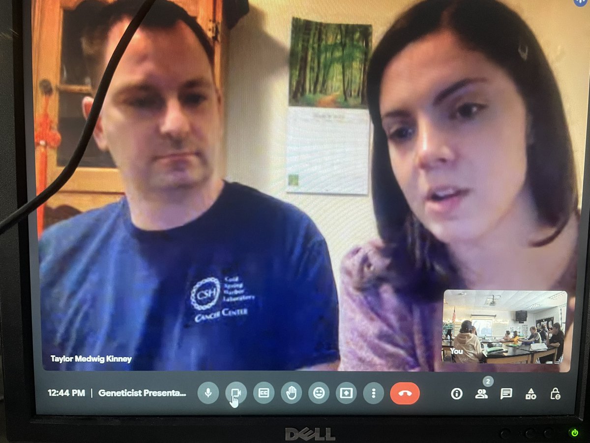 MsBalezos's tweet image. Many many thanks to @TMedwigKinney  and @bkinney84 for talking with the 8th grade students today about their genetic research and how it relates to what we’ve learned! What an awesome way to conclude our DNA unit!

#CMSFamily @cms_grizzlies