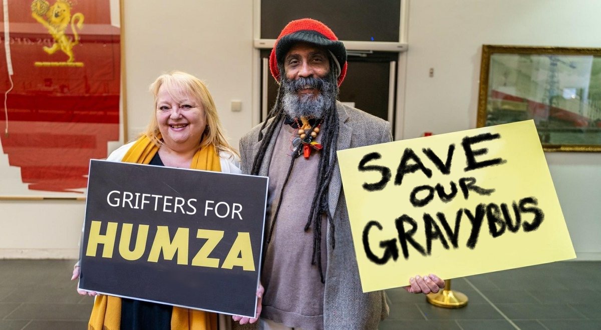 ajarfartsin's tweet image. Golden couples of @theSNP 

#ParanoidNarcissist #NicolaSturgeon #CompulsiveLiar