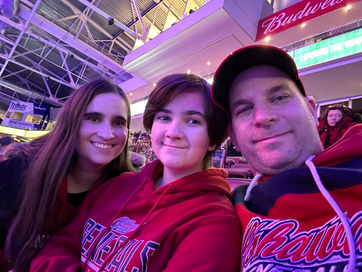 GoQZone's tweet photo. @Oshawa_Generals go Gens go!!!
Section 105 Row 4, Seats 10-13 #selfieintheseat https://t.co/FUqaJR06Vl