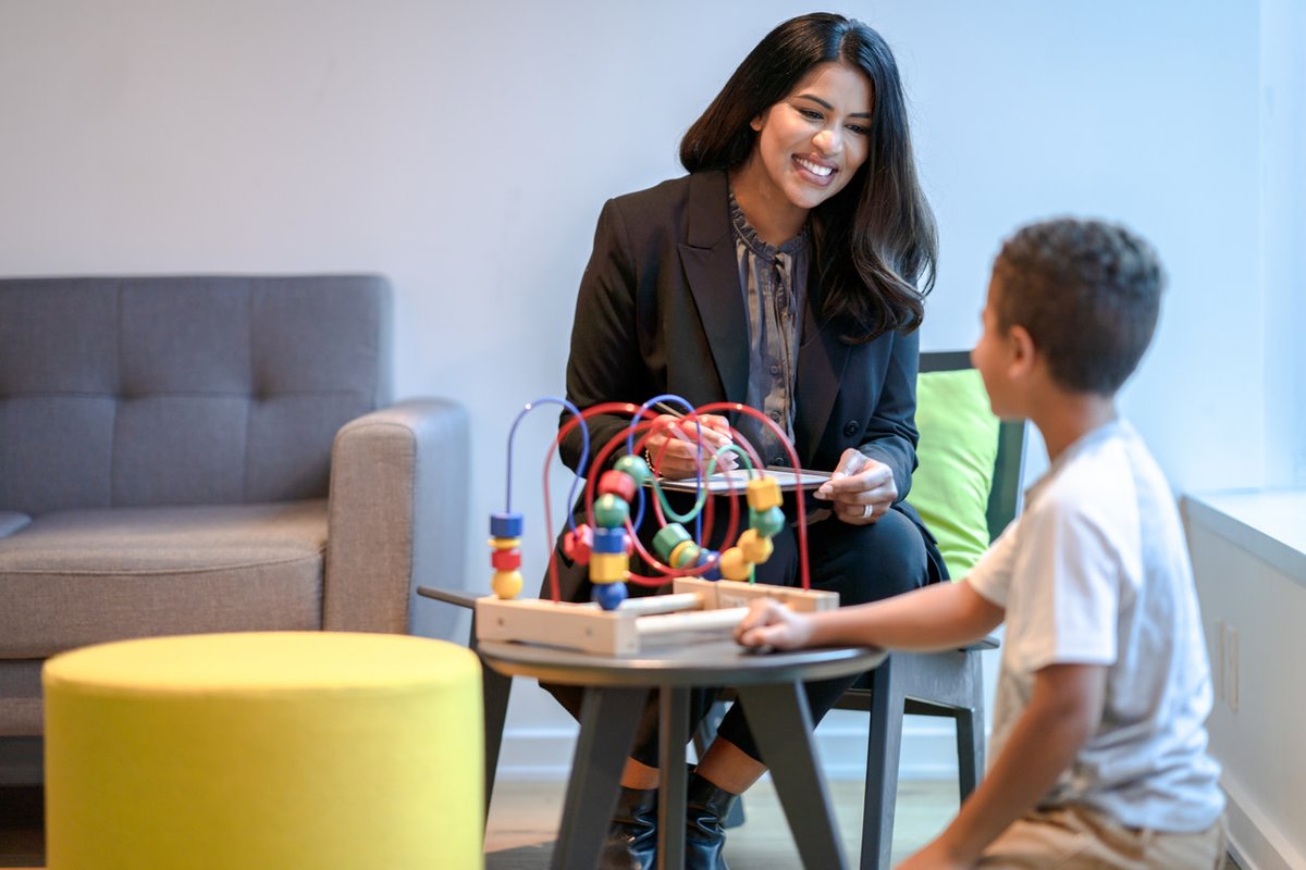 March is National Social Work Month. Social workers play a vital role in Ontario schools. Thank you for your dedication and commitment to the mental health and well-being of #EveryStudent