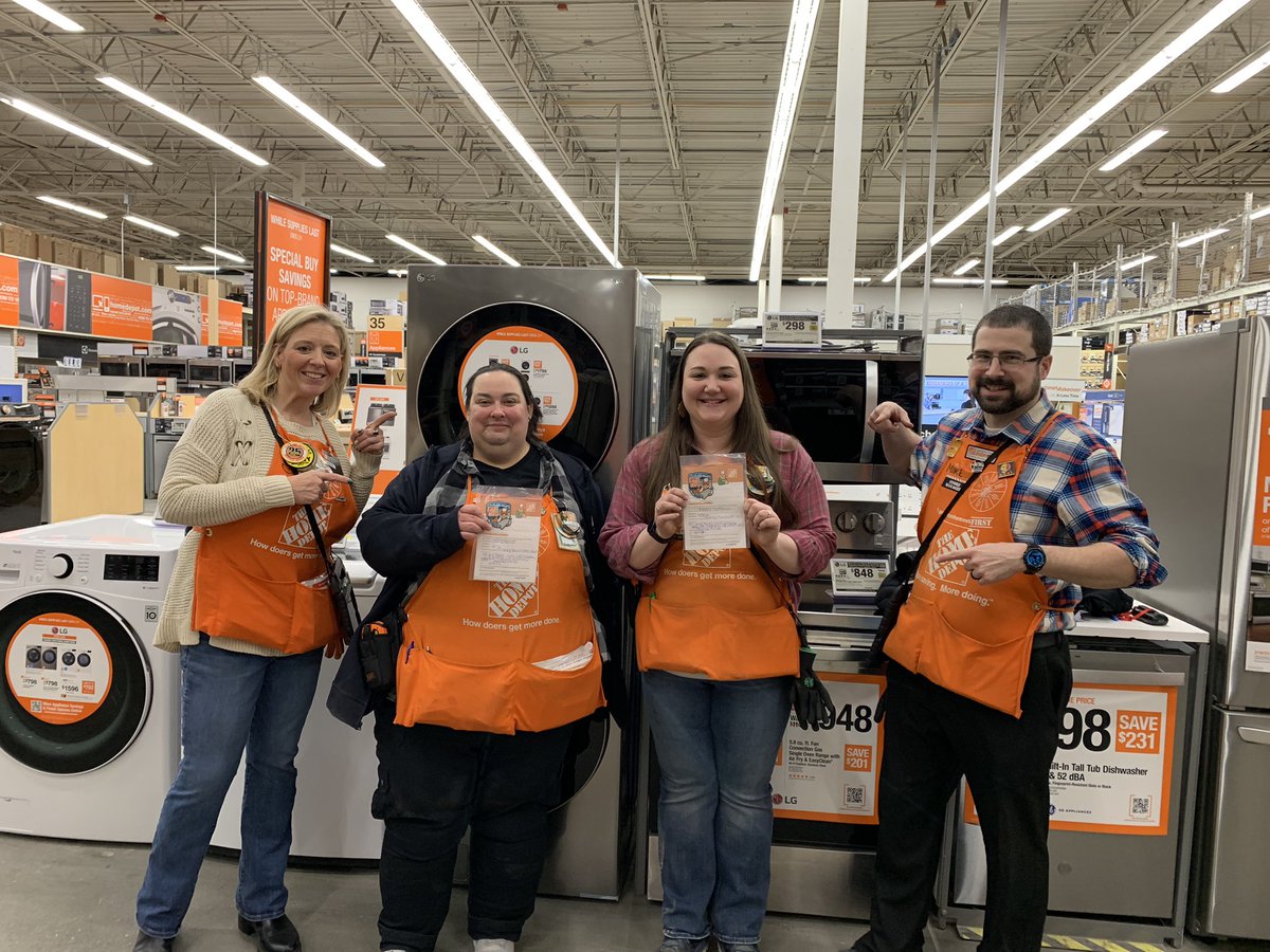 Inventory day fun and recognition! Love our team at 4502!!! <a href="/4502Hd/">Rutland HD 4502</a> <a href="/carleton_shelby/">Shelby Carleton</a> <a href="/TanyaCl71411074/">Tanya Clark</a> <a href="/Shannon01488410/">Shannon Fields</a> <a href="/stevenlongmoor1/">Steven Longmoore</a> <a href="/whipplenh/">Donna Whipple</a>