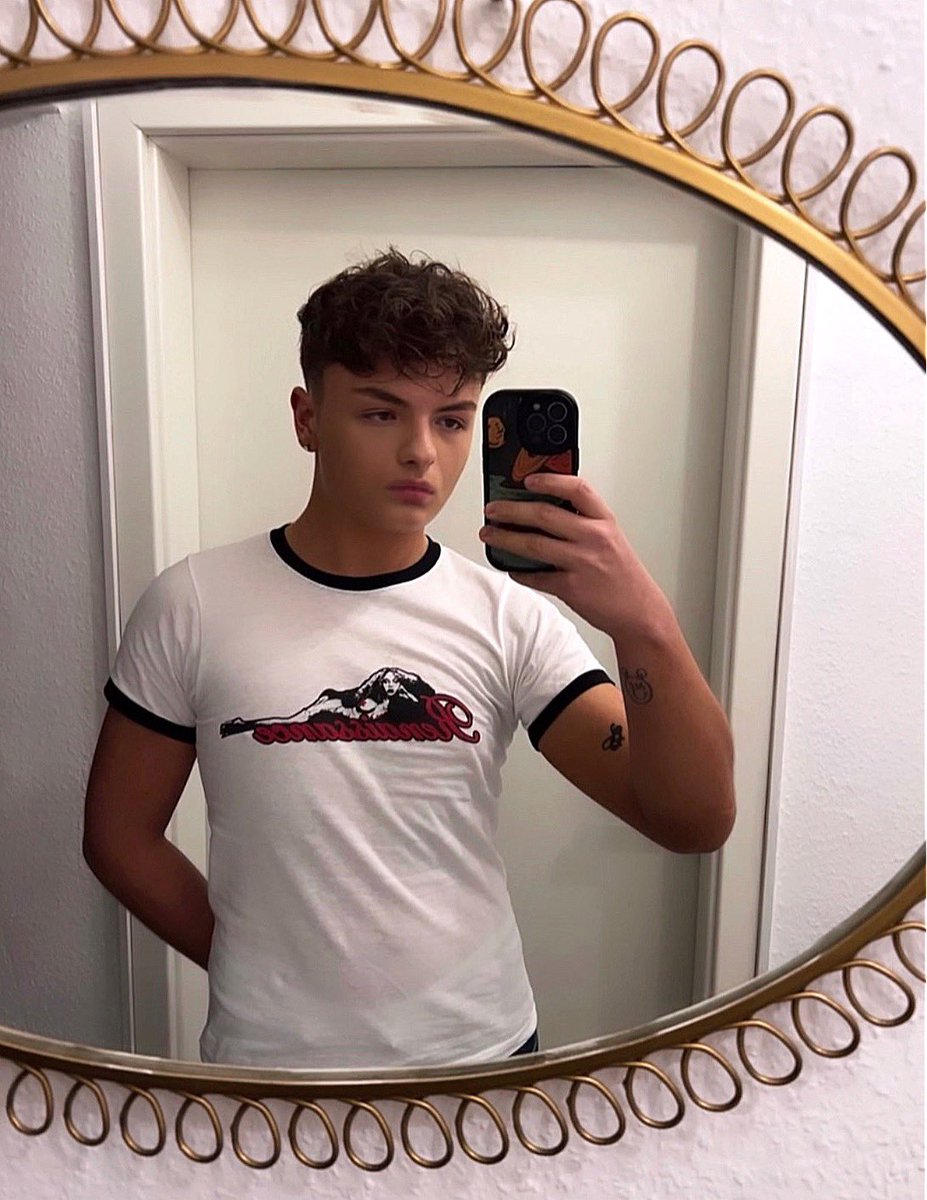 purethiquekj's tweet image. RENAISSANCE