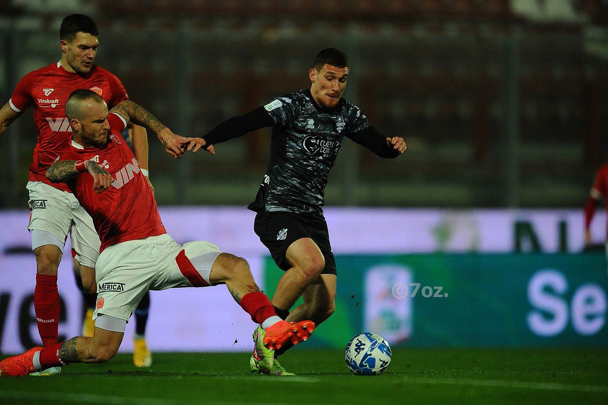 ACPerugiaCalcio's tweet photo. 🎙️| SALA STAMPA

#PerugiaComo, nel post gara le parole di Kiki #Struna 

👉 https://t.co/PdiTRV8aFZ

#forzagrifo #PERCOM @StrunaKiki @Lega_B #SerieBKT https://t.co/vKq2bYVF6P