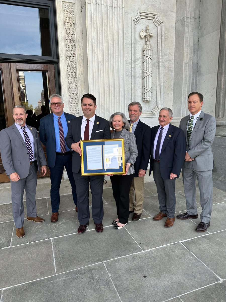 The SC House of Representatives recognized Lexington Co. Councilwoman Debbie Summers for her service as SCAC President + her work in Lexington County.📜 Pictured here w Lexington Co. Legislative Delegation members, including <a href="/MicahCaskey/">Micah Caskey 🇺🇸</a> &amp; <a href="/JayforHouse85/">State Rep. Jay Kilmartin</a> 🔗scstatehouse.gov/sess125_2023-2…