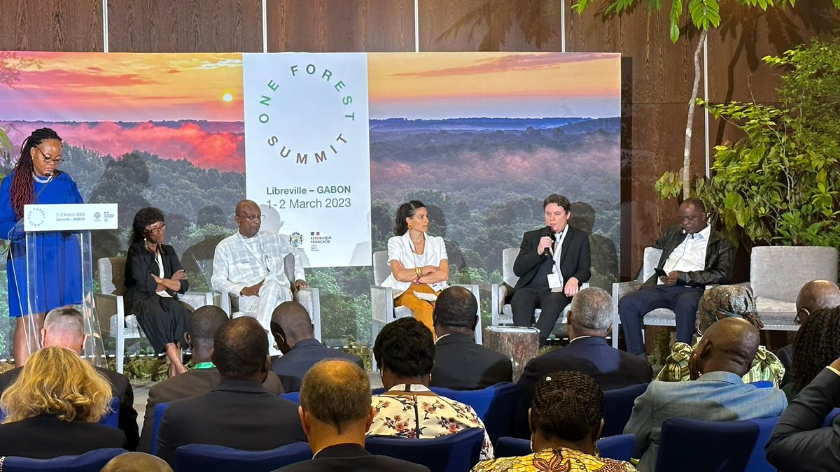 Today, we joined the #OneForestSummit panel on "Agroforestry &amp; living income for producers". Our #Innovation Director explained how we combine people expertise with targeted solutions led by partner startups: OKO, Inarix, Netzero, and HDRain.
To be continued tomorrow.