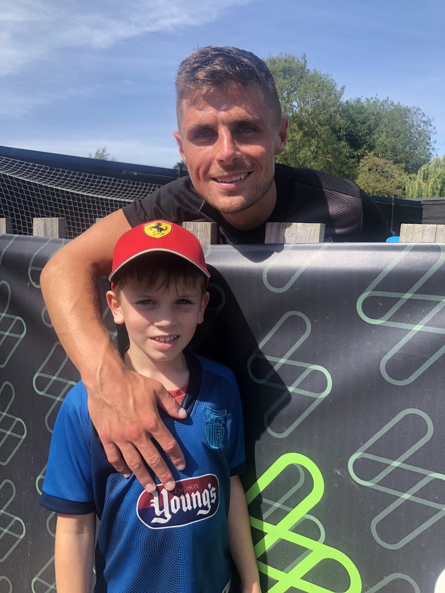 PaulSankey79's tweet photo. @Gav_Holohan34 All happy mariners down here in Brisbane!🇦🇺⚫️��️⚫️⚪️
What a result 👏 My boys and I are going crazy! Bring on 1/4 final https://t.co/8pTZj8Iqb4