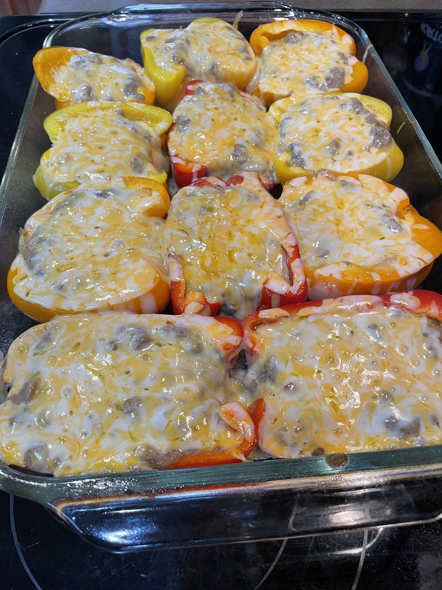 nogooddeed2's tweet photo. I know I’ve posted this before, but it’s so dang good every time. I tripled it and put some of the stuffing in the freezer for a few quick meals. Stuffed peppers. #twittersupperclub https://t.co/ED8qmOdiuj