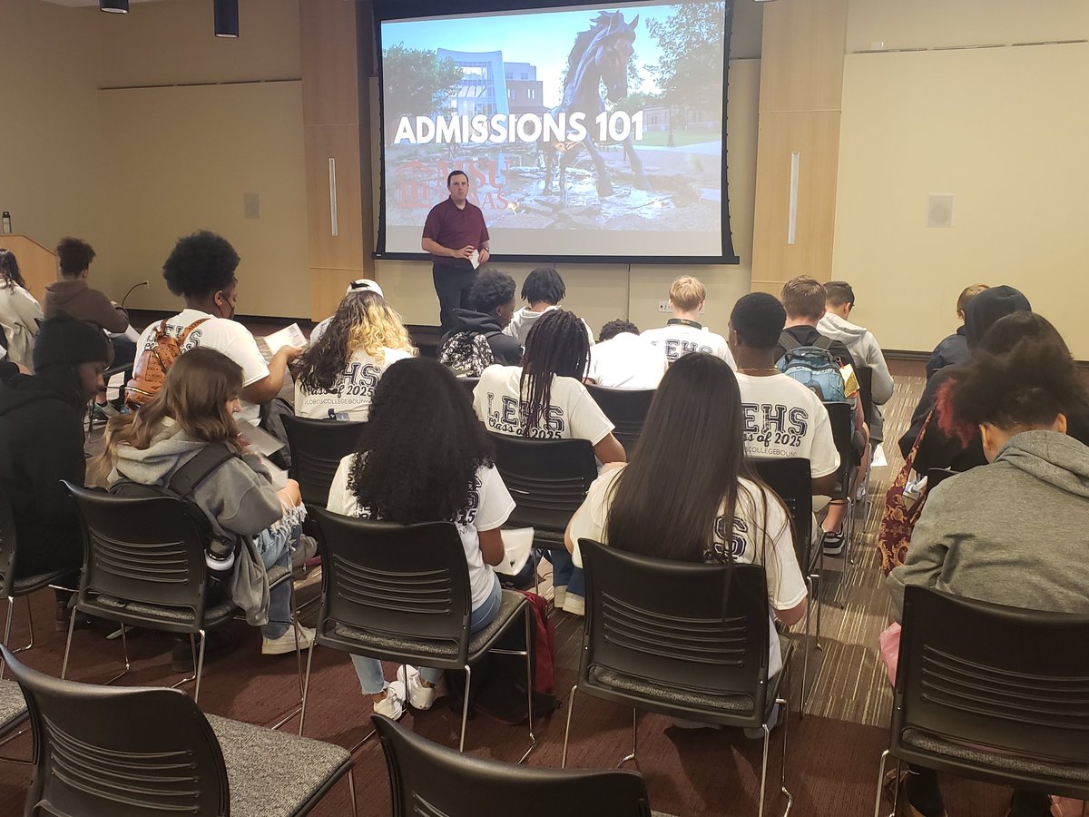 More pics from our 2023 <a href="/LittleElmHS/">Little Elm HS</a> College Tours at Midwestern State University! It's a great day to be a Lobo! <a href="/lecollegeready/">LE College Readiness</a> <a href="/leisd/">Little Elm ISD</a> @LEHS_Principal #loboscollegebound