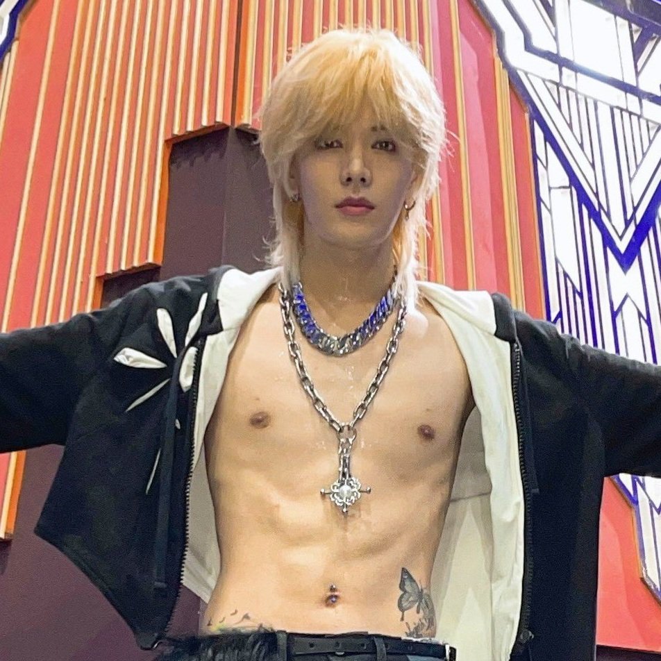 lq_yuta's tweet photo. #YUTA https://t.co/f89TSA22O6
