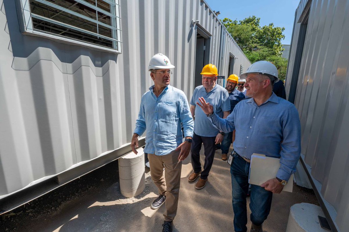 afigobiernopr's tweet image. Recorrimos hoy en Yauco junto al @GovPierluisi @Eramospares el proyecto que albergará a los estudiantes de la Escuela Benicia Vélez, que consta de 12 módulos con una inversión de $6.3 millones y la Escuela Superior Ocupacional y Técnica con una inversión de $11.4 millones.